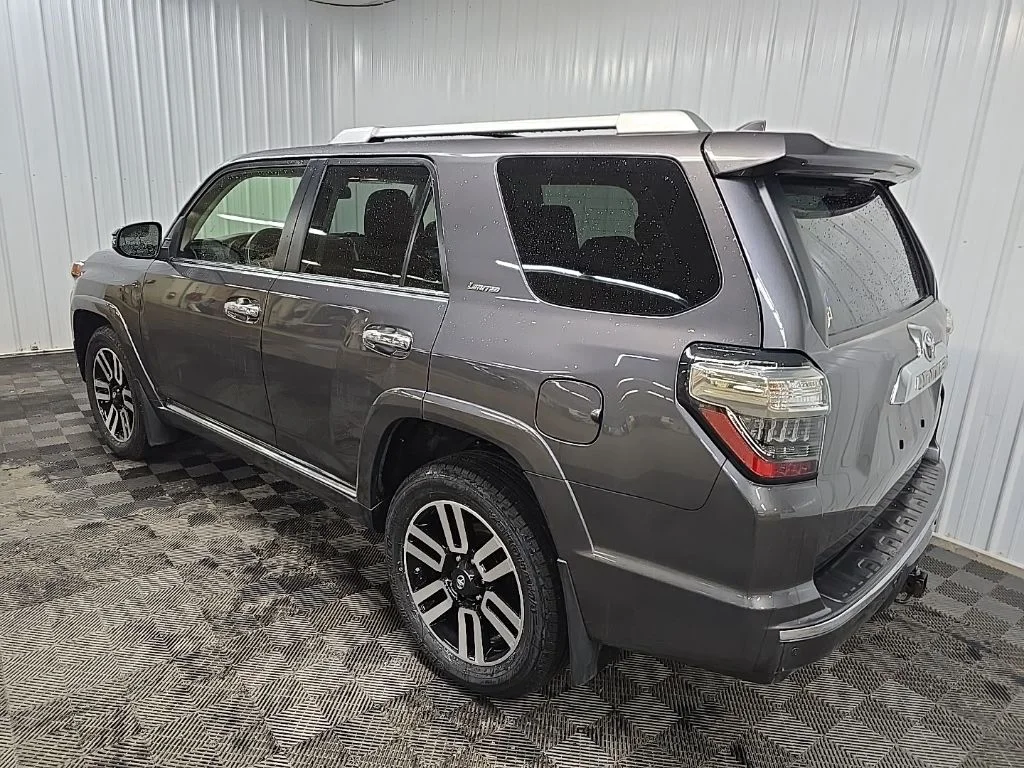 2021 Toyota 4Runner Limited - Photo 9