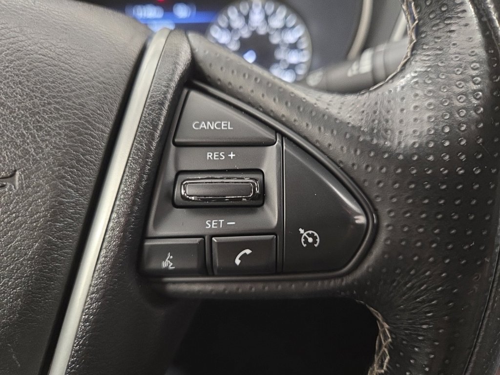 Used 2017 Deep Blue Pearl Nissan 3.5 SV image 16