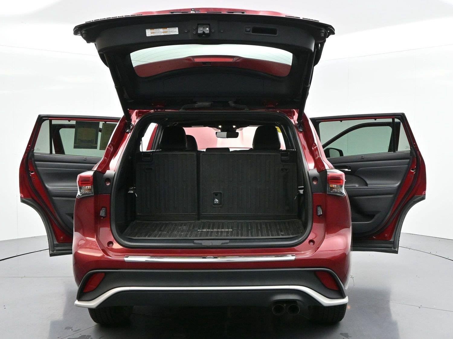 Used 2022 Ruby Flare Pearl Toyota XSE image 45