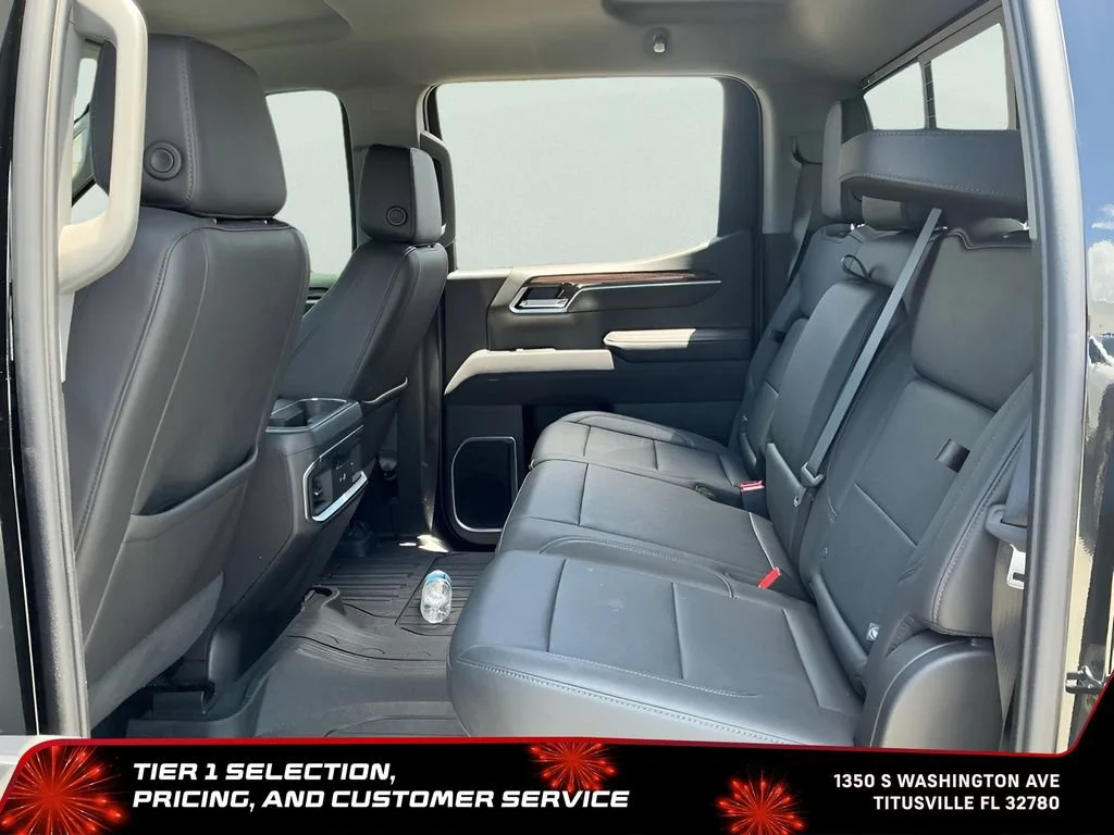 Used 2026 Onyx Black GMC Elevation image 18