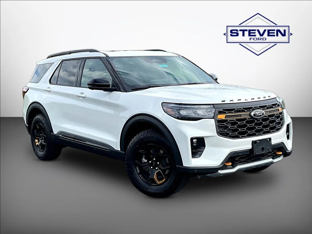 New 2026 Star White Metallic Tri-Coat Ford Tremor® image 1