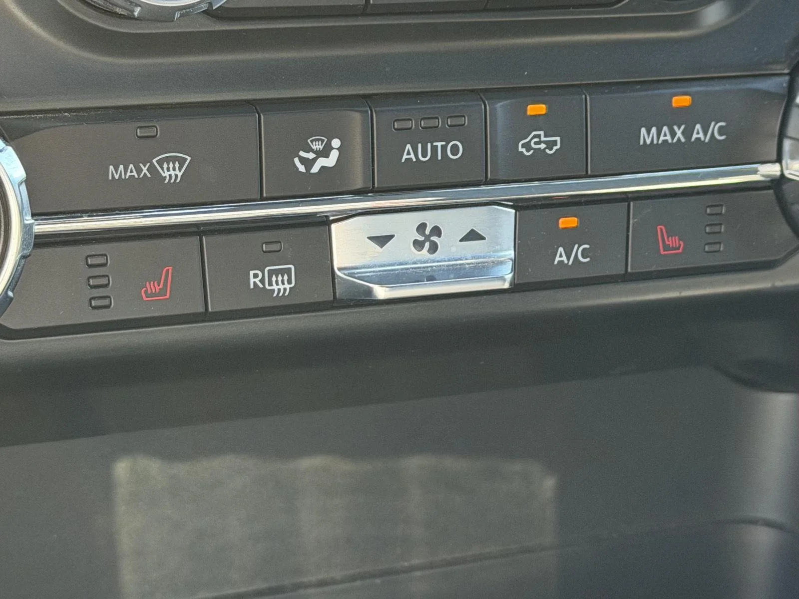 Used 2022 Oxford White Ford XLT image 8