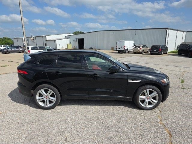 Used 2017 Black Jaguar 35t R-Sport image 8