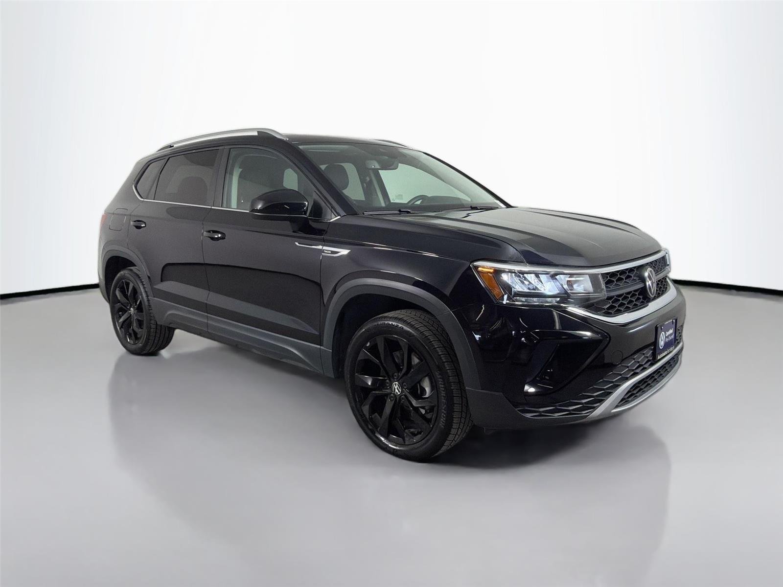Certified Used 2024 Deep Black Pearl Volkswagen SE image 3
