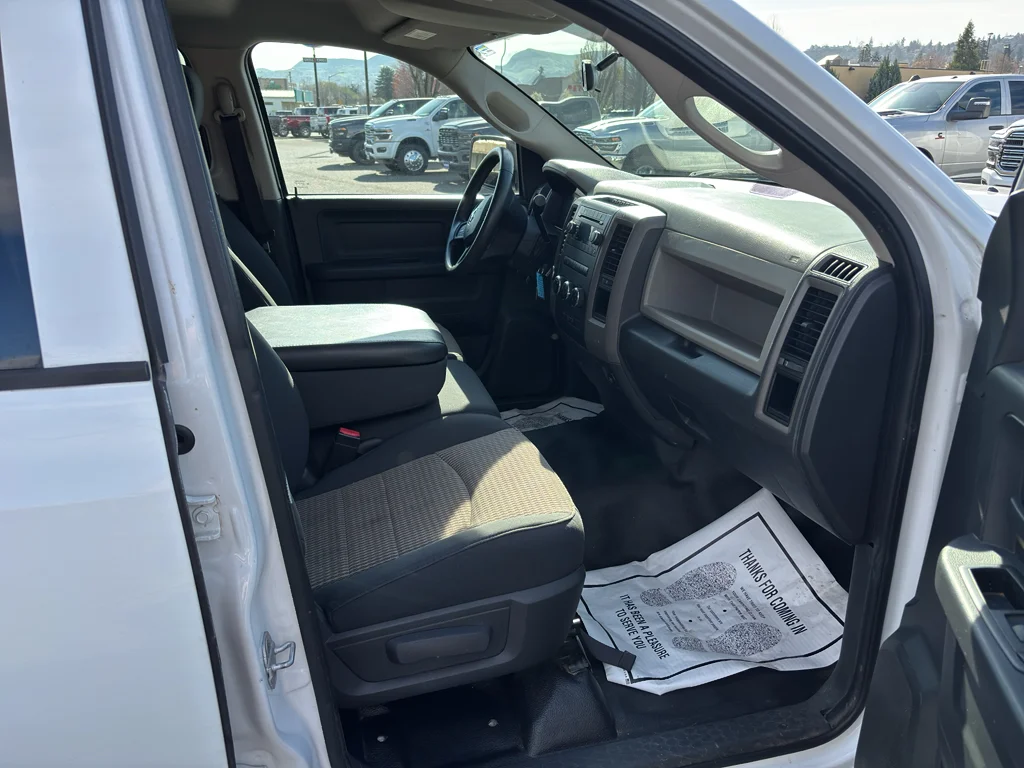 Used 2012 Bright White Clearcoat Ram ST image 17