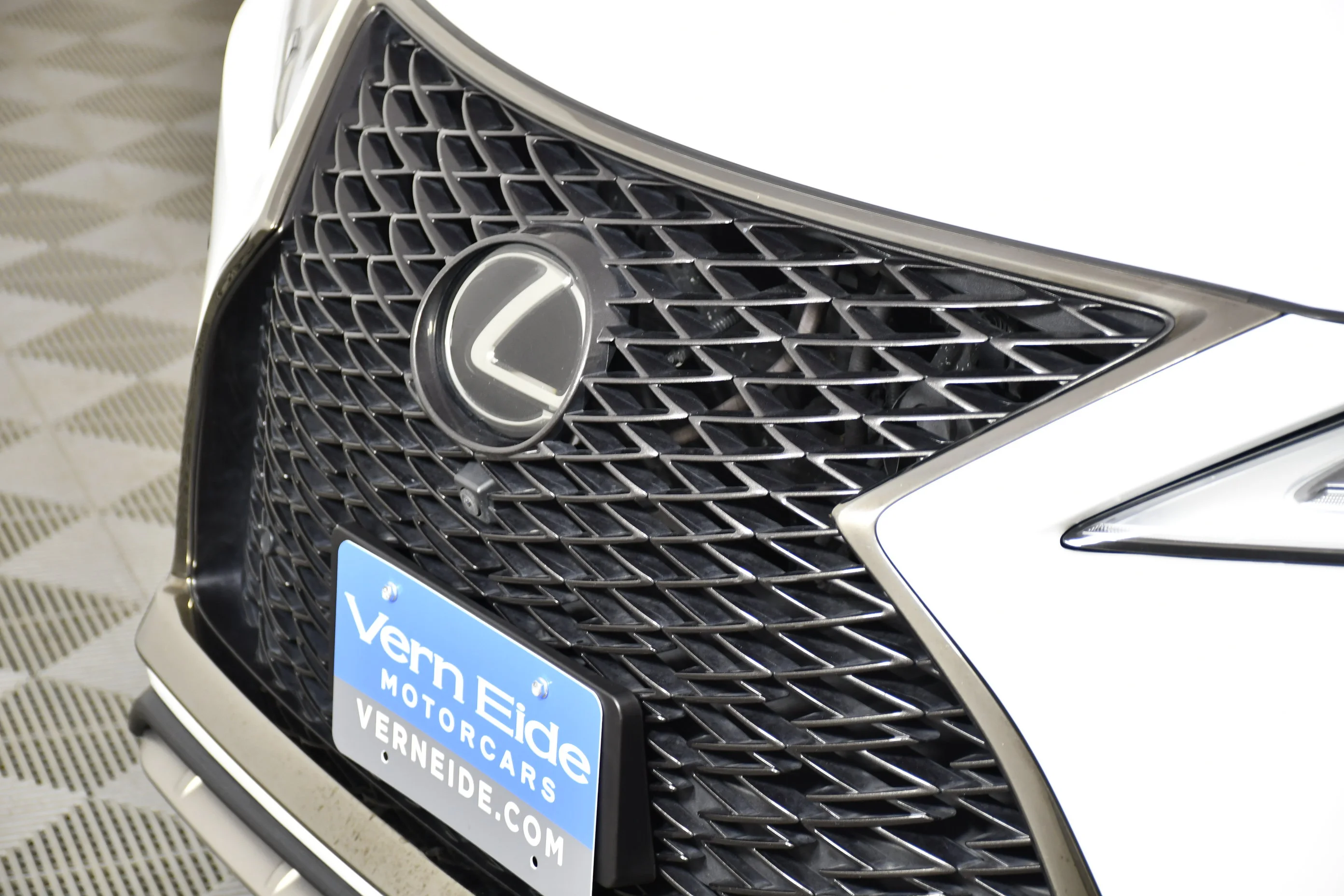 Used 2022 Ultra White Lexus RX 350 F SPORT Handling image 11