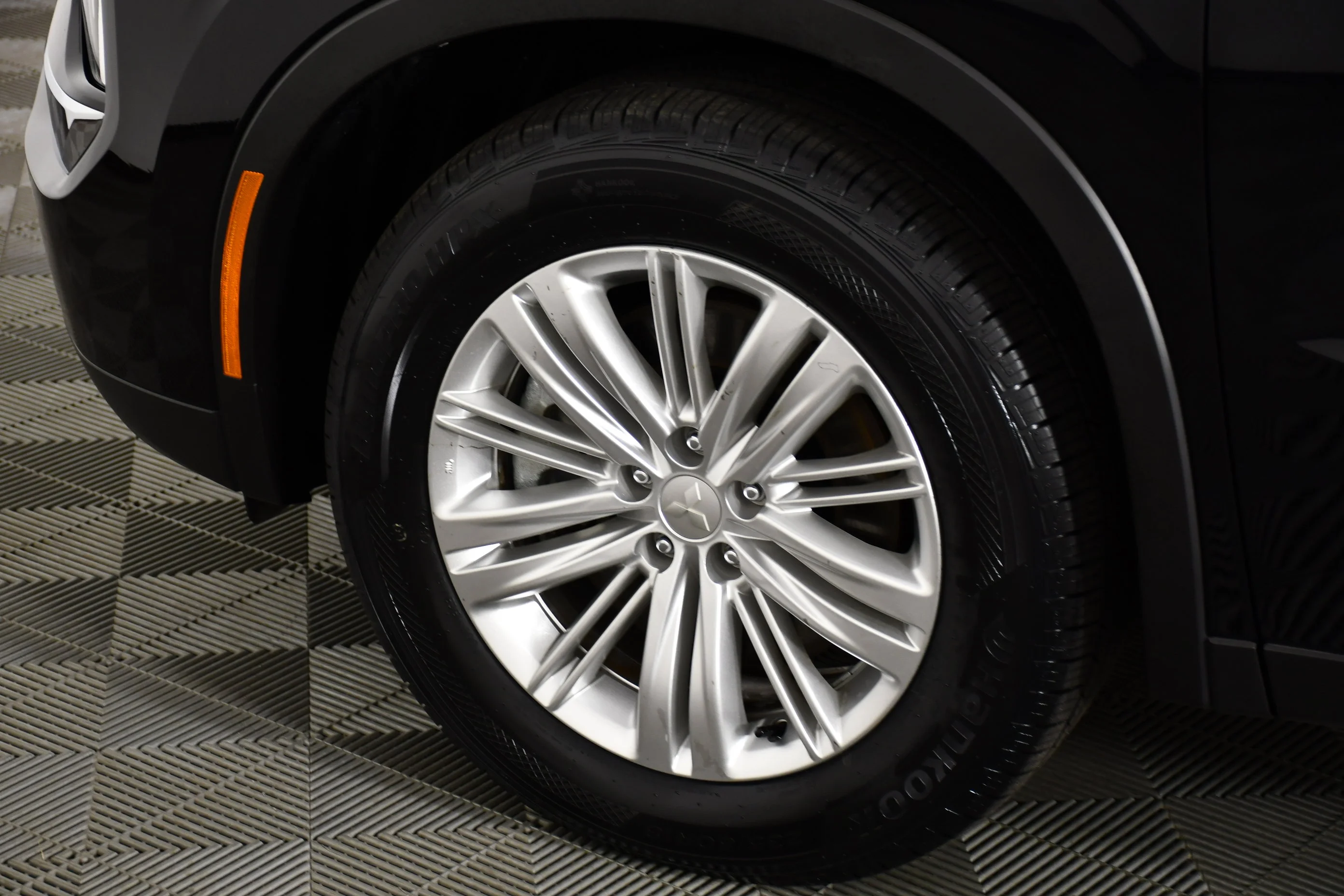 Certified Used 2025 Labrador Black Pearl Mitsubishi ES image 50