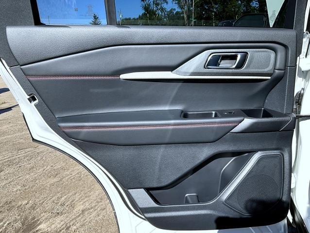 New 2027 Star White Metallic Tri-Coat Ford ST-Line image 54