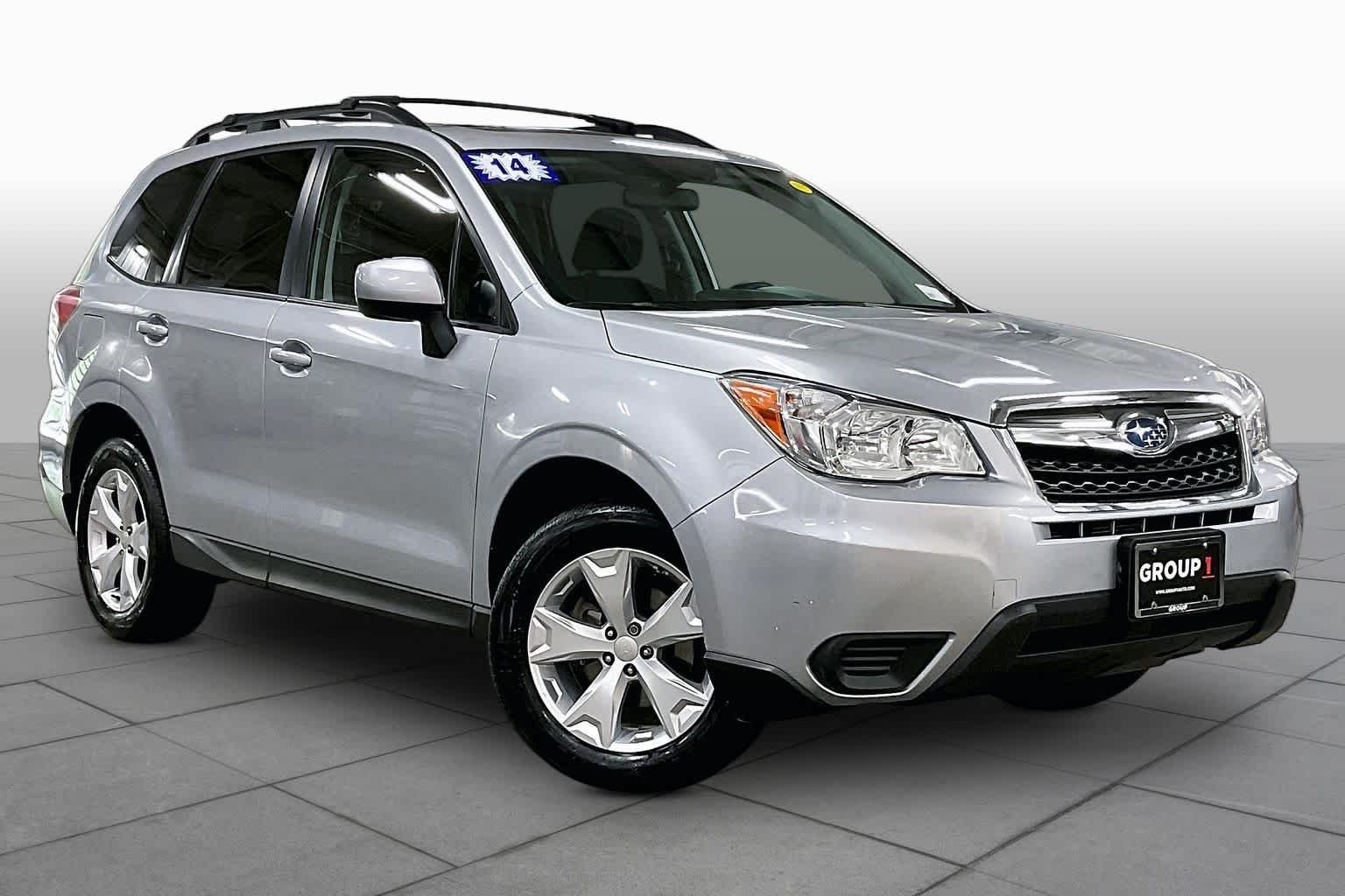 Used 2014 Ice Silver Metallic Subaru 2.5i Premium image 3