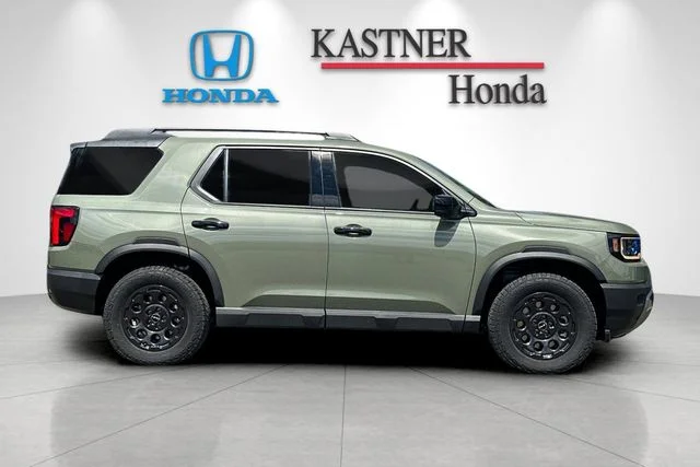New 2026 Ash Green Metallic Honda TrailSport Blackout Elite image 3