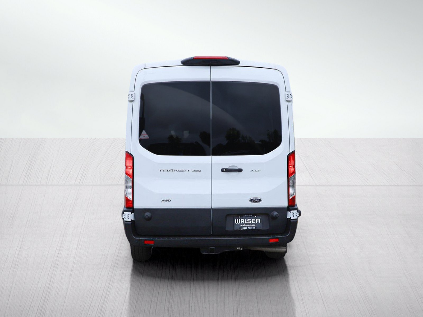 Used 2024 Oxford White Ford Xlt image 4