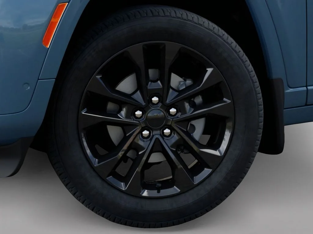 New 2026 Steel Blue Exterior Paint Jeep Limited Reserve image 8