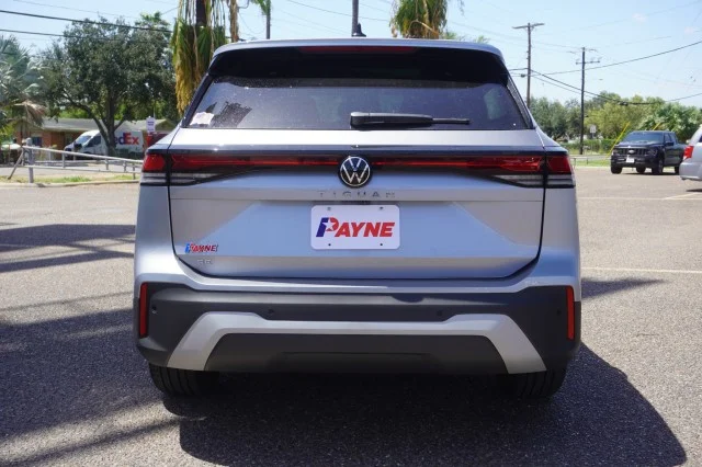 New 2026 Pyrite Silver Metallic Volkswagen SE image 8