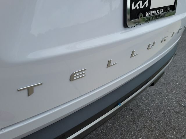 New 2027 White Pearl Kia S image 8
