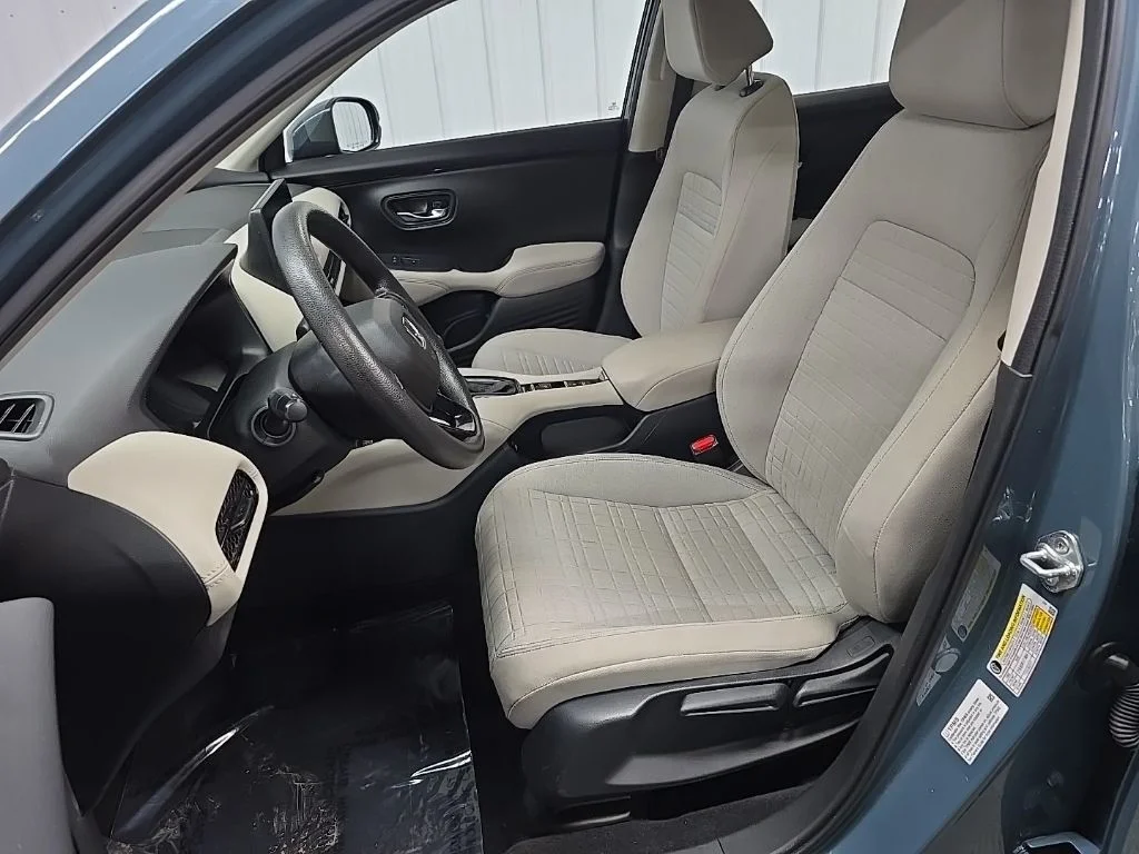 Used 2023 Gold Honda LX image 29