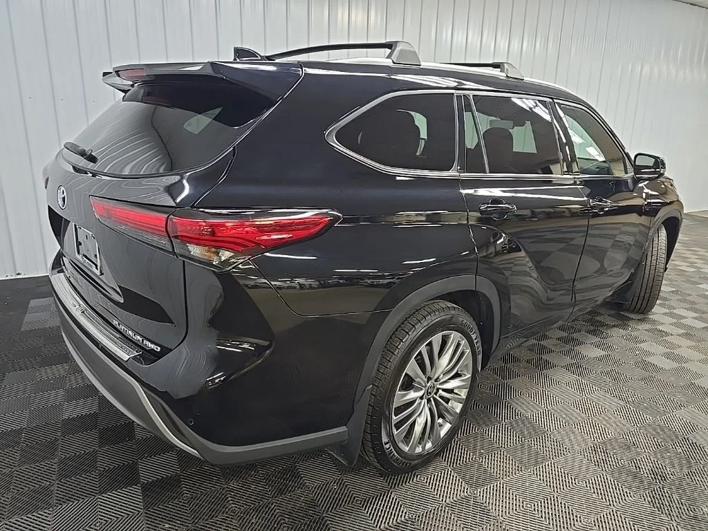 Used 2023 Black Toyota Platinum image 10