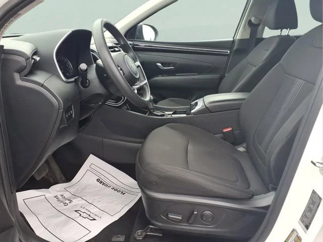 Used 2024  Hyundai SEL image 19