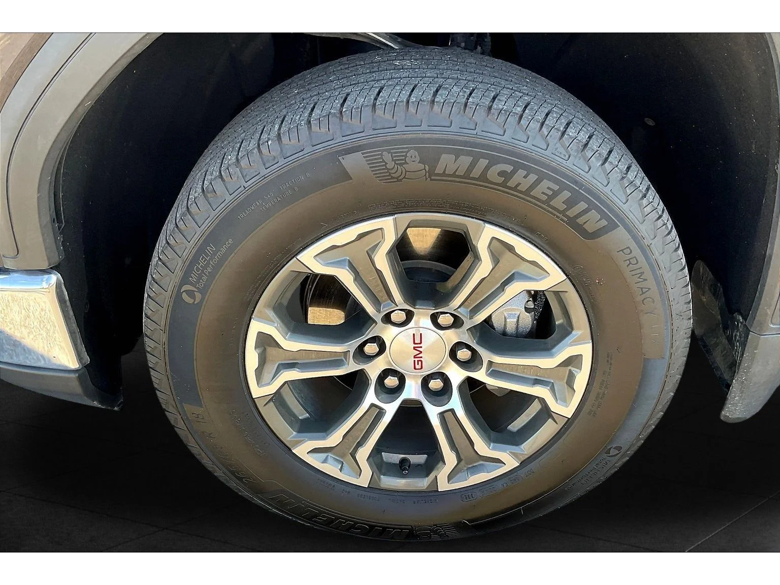 Used 2024 Titanium Rush Metallic GMC SLT image 7
