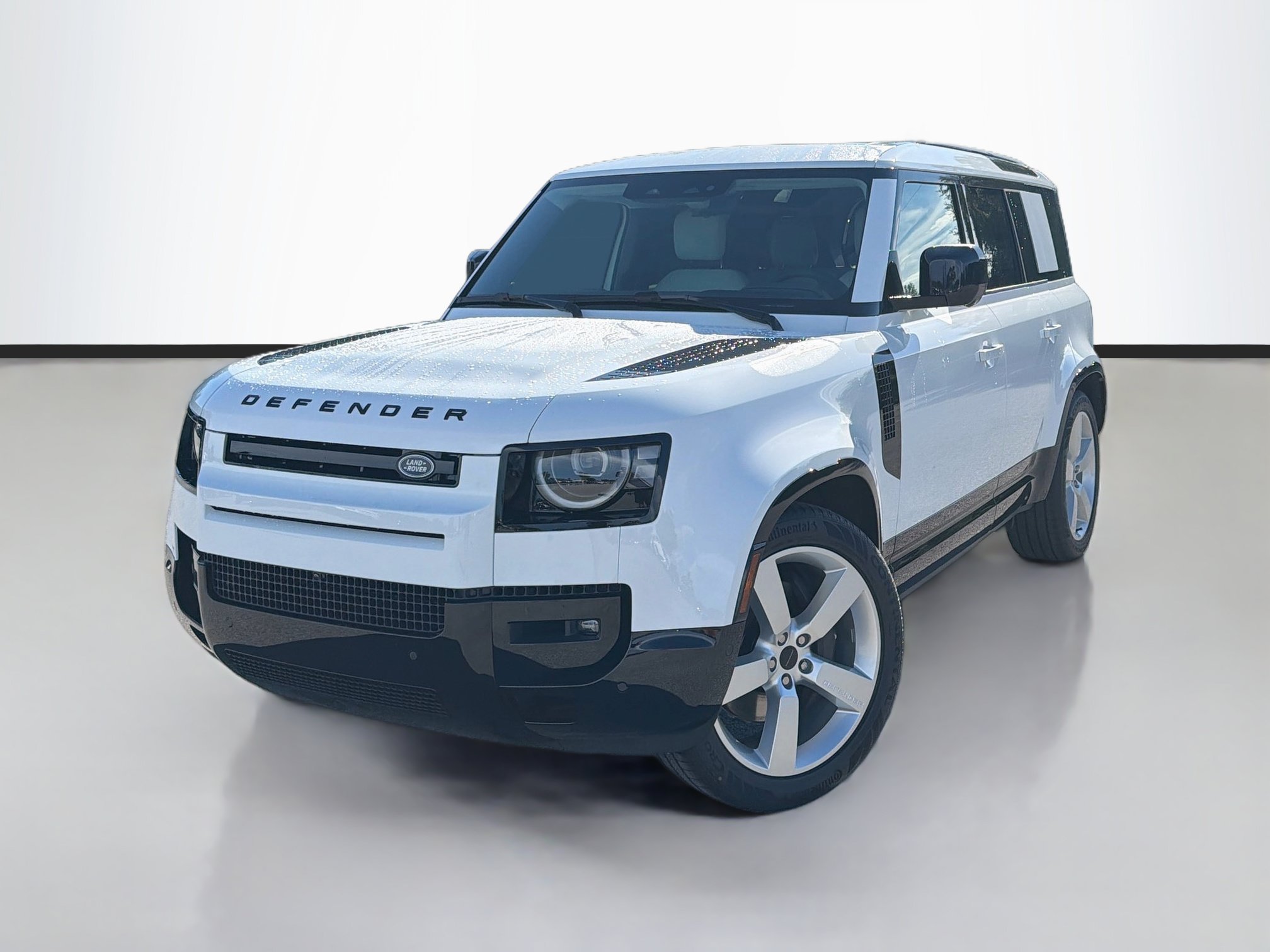 New 2026 Fuji White Land Rover X-Dynamic SE image 1