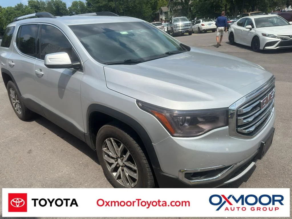 Used 2017 Quicksilver Metallic GMC SLE image 1