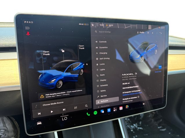 Used 2018 Deep Blue Metallic Tesla Long Range image 11