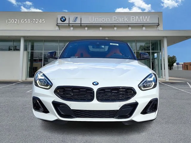 New 2026 Alpine White BMW sDrive30i image 2