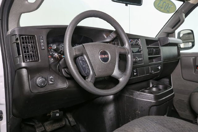 Used 2023 White GMC Work Van image 20