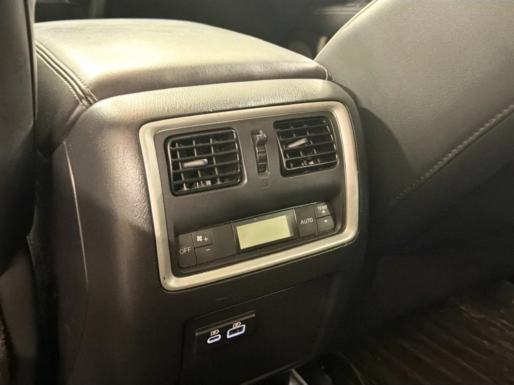 Used 2019 Silver INFINITI LUXE image 26