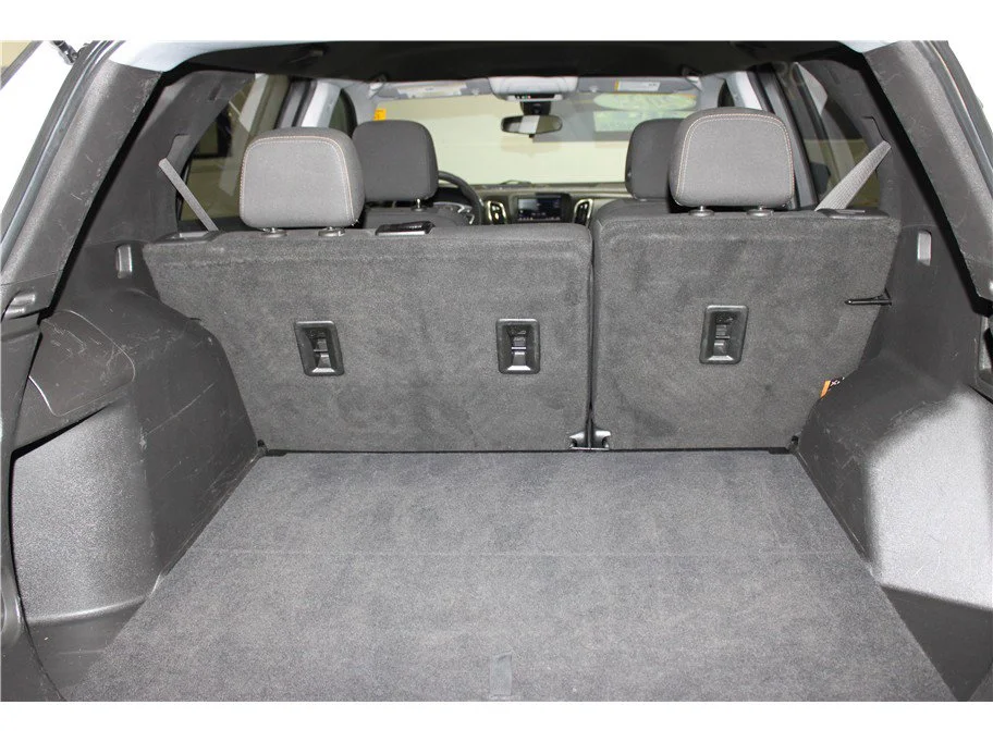 Used 2022 Summit White Chevrolet LT image 20