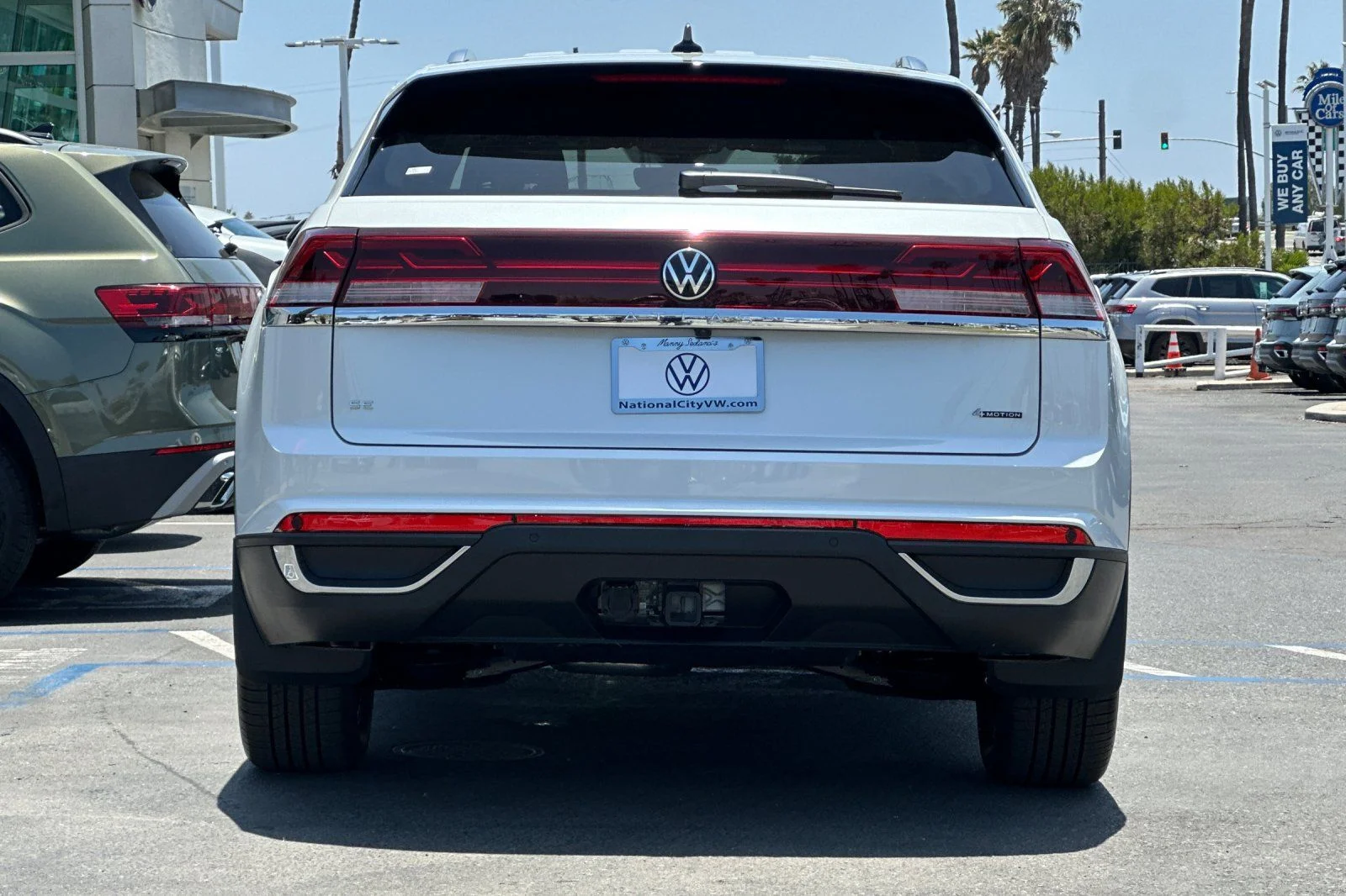 New 2026 White Volkswagen 2.0T SE w/Technology image 6