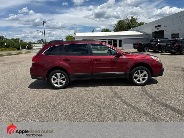 Used 2013 Red Subaru 2.5i image 6