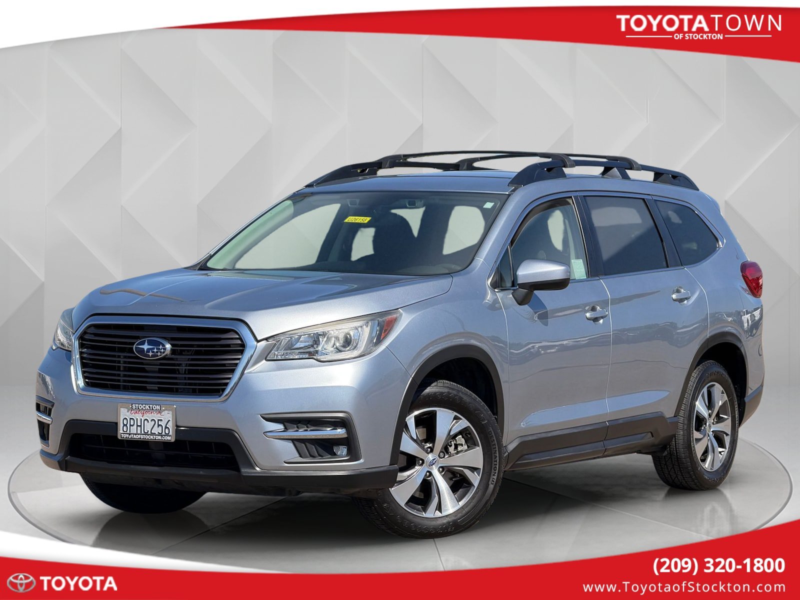 Used 2020 Ice Silver Metallic Subaru Premium image 1