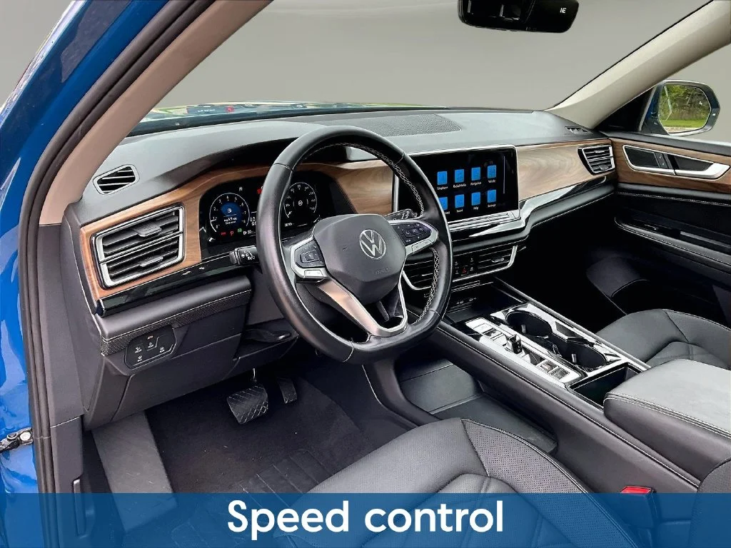 Used 2026 Blue Volkswagen SE w/Technology image 22