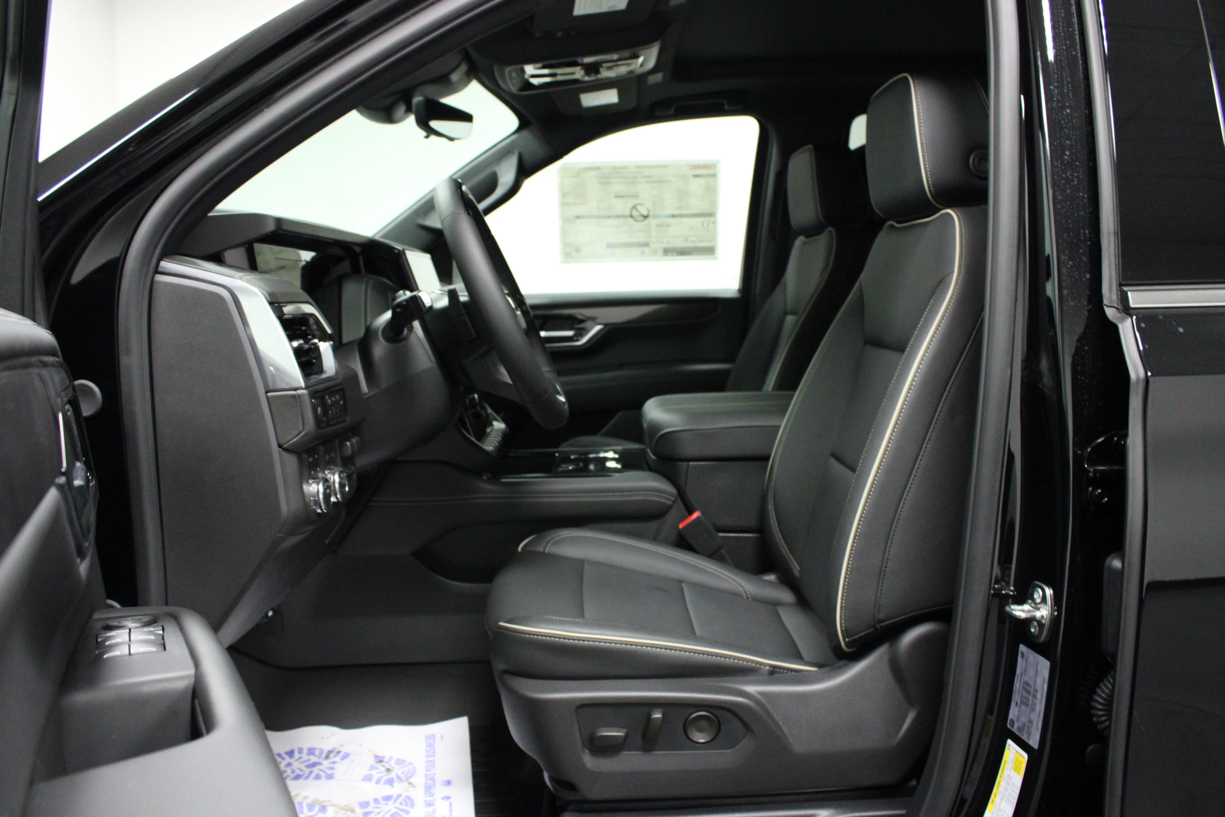 New 2026 Onyx Black GMC Elevation image 12
