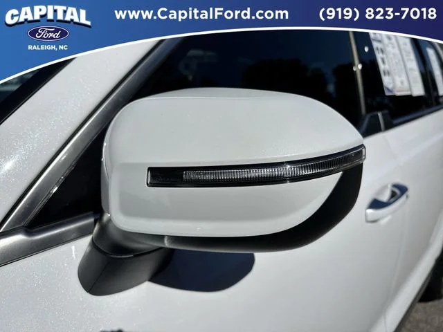 Used 2024 White Kia S image 12
