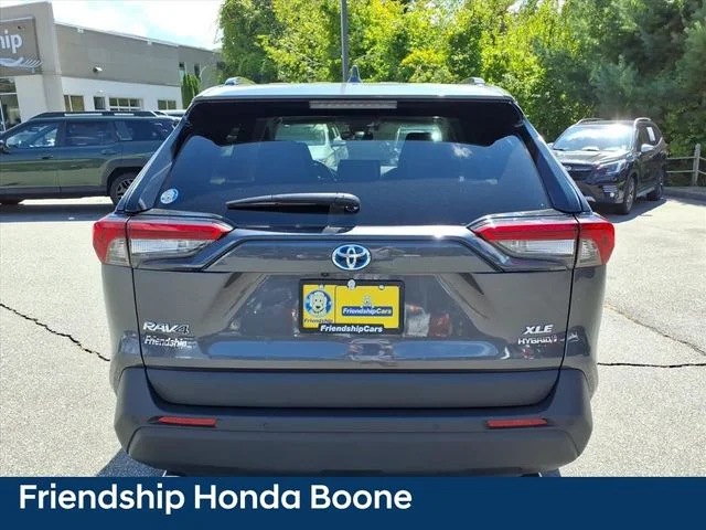 Used 2024 Gray Toyota XLE Premium image 7