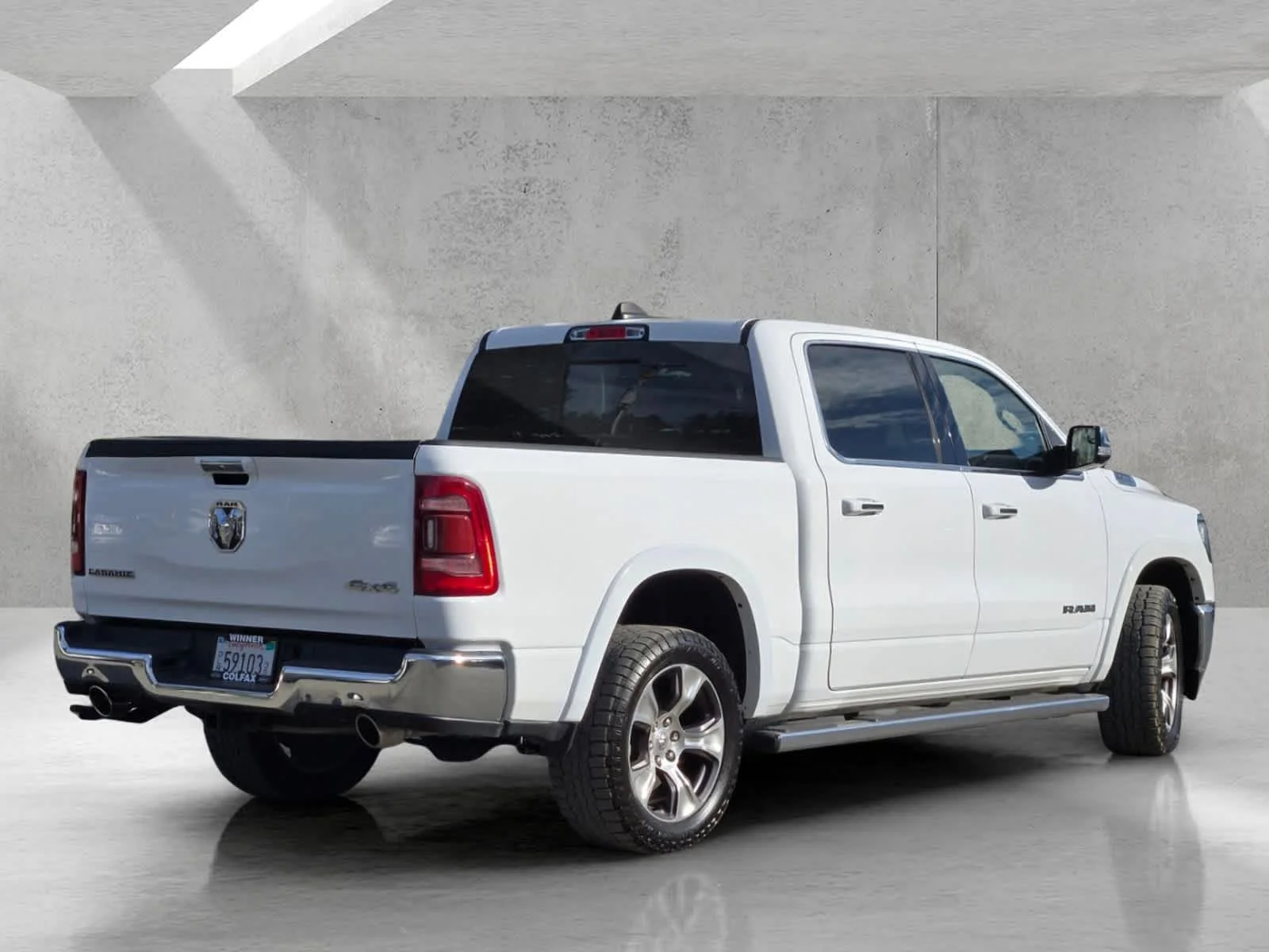 Used 2021  Ram Laramie image 4