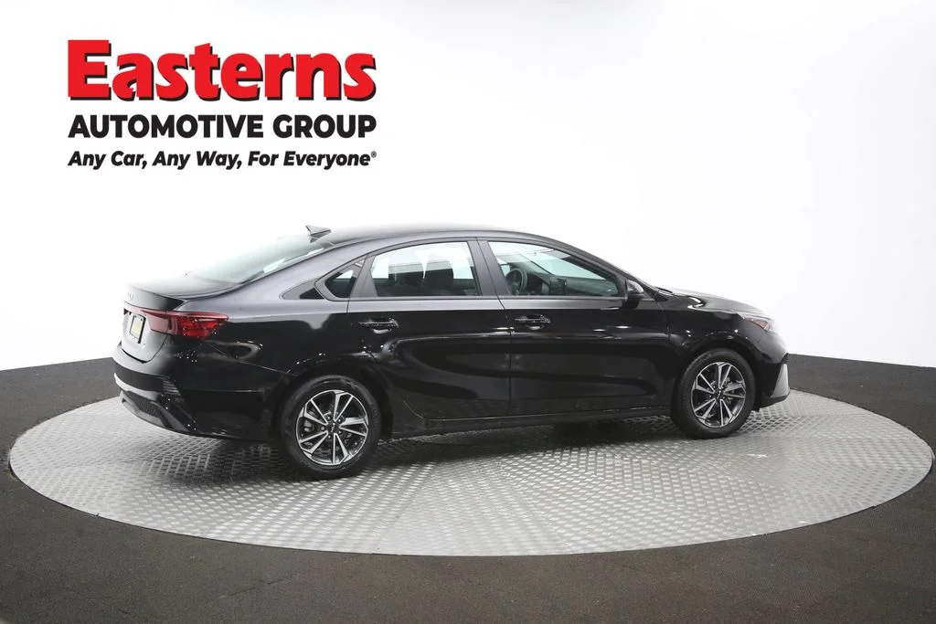 Used 2024 Black Kia LXS image 41