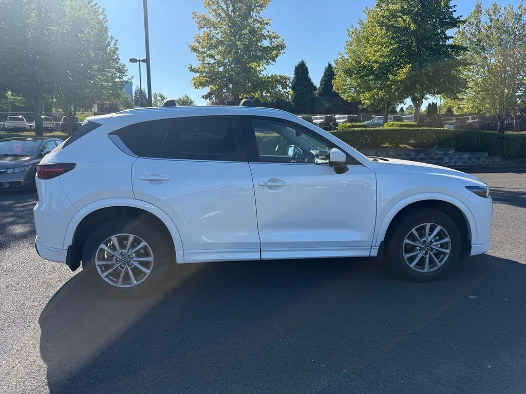 Used 2024 Rhodium White Metallic Mazda 2.5 S Preferred Package One-Owner image 8
