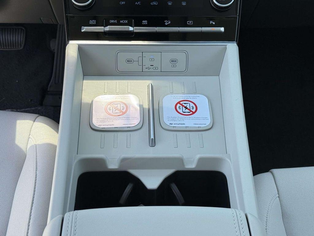New 2026 White Hyundai SE image 21