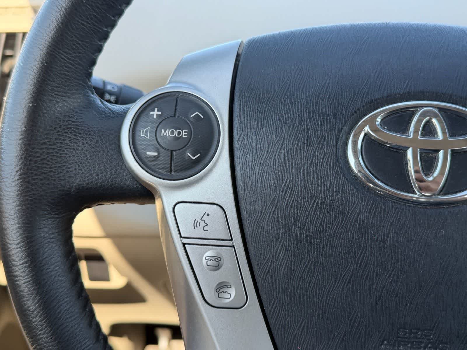 Used 2014 Blizzard Pearl Toyota Five image 19