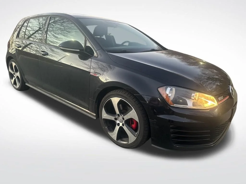 Used 2017 Black Volkswagen S image 8