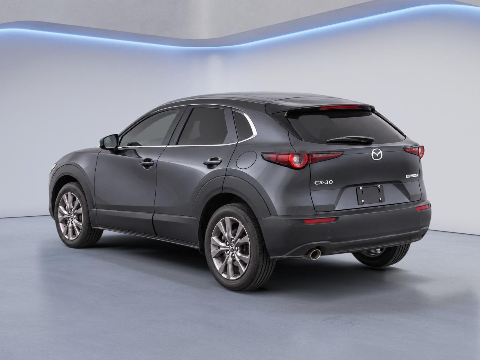 Used 2021 Machine Gray Metallic Mazda Preferred image 4