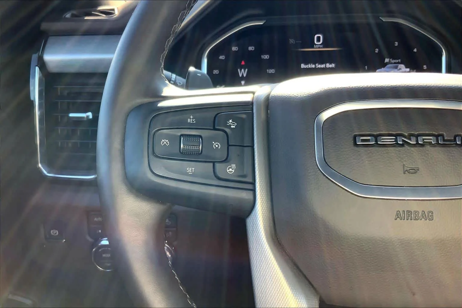 Used 2025 Sterling Metallic GMC Denali image 24