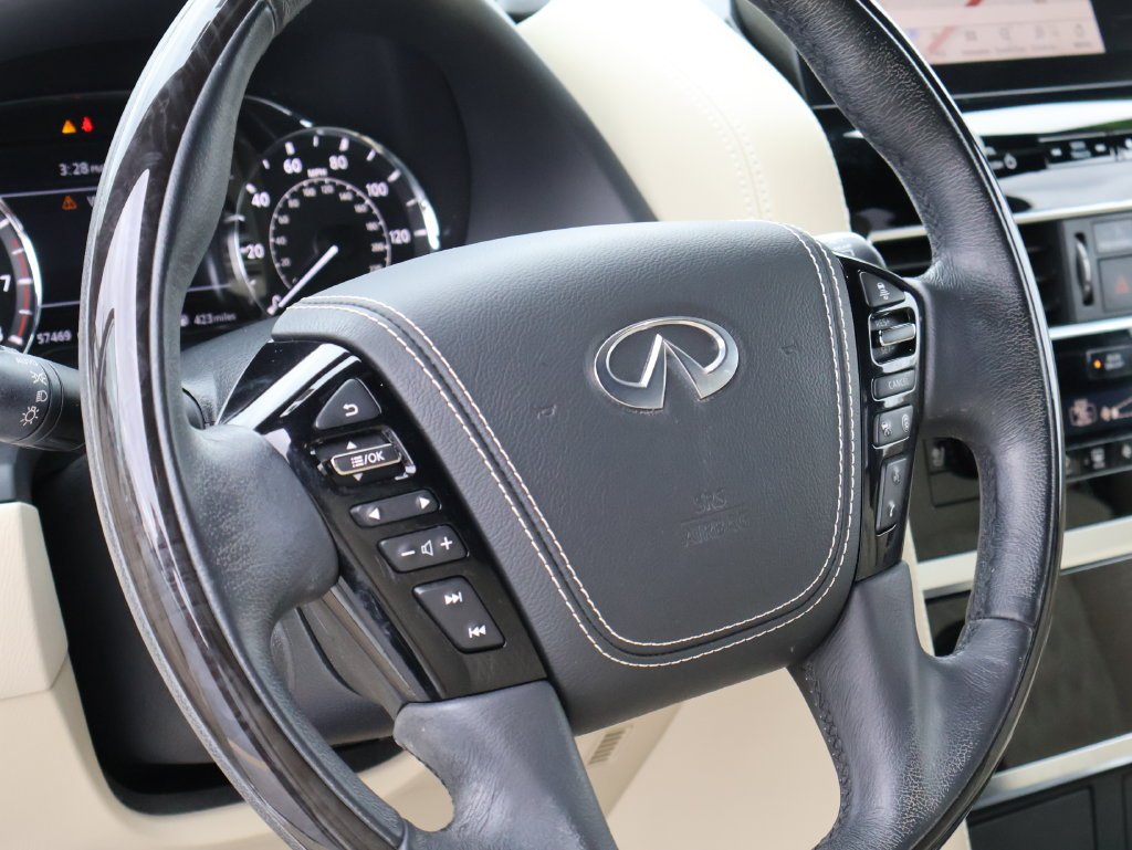 Used 2023 Moonstone White INFINITI Sensory image 23