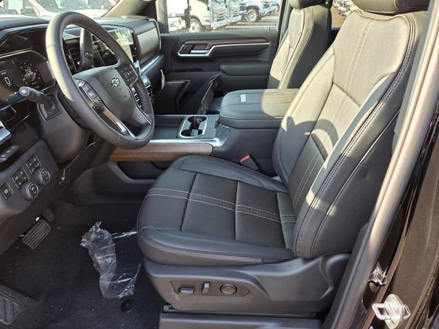 2026 Chevrolet Silverado 3500HD High Country - Photo 6