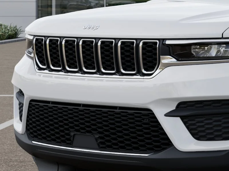 New 2027 Bright White Clearcoat Jeep Laredo X image 11