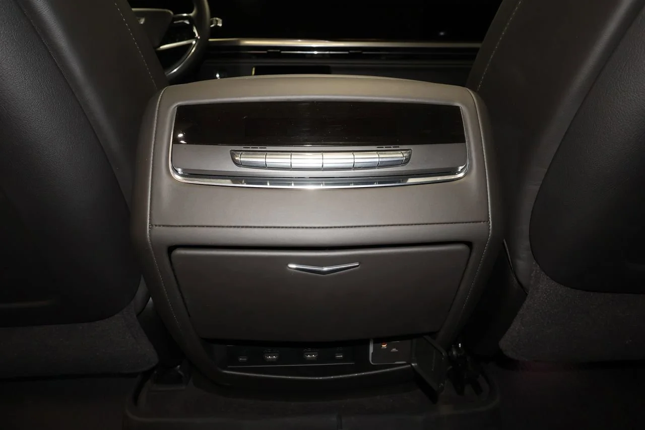 Used 2026 Argent Silver Metallic Cadillac Platinum Sport image 34