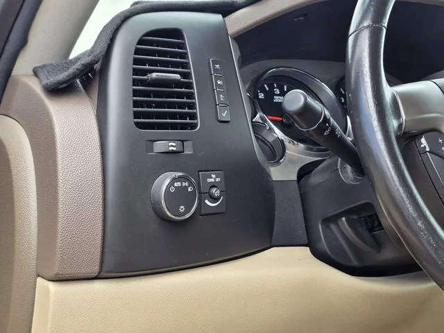 Used 2012 Gray Chevrolet LT image 16