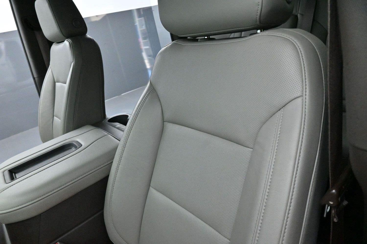 Used 2020 SUMMIT WHITE GMC SLT image 15